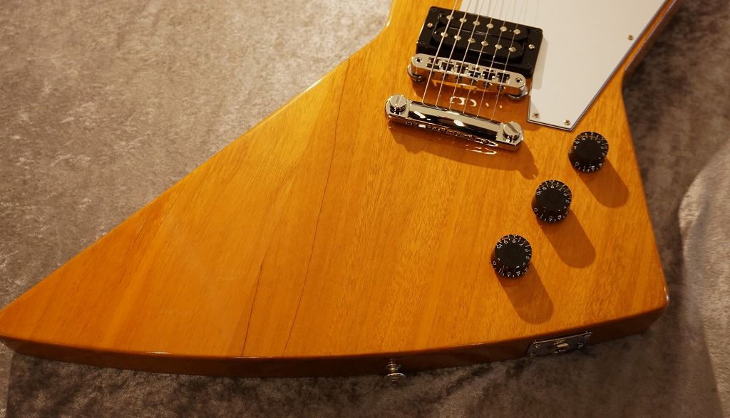 70s Explorer Antique Natural #207750240 | 【クロサワ楽器店