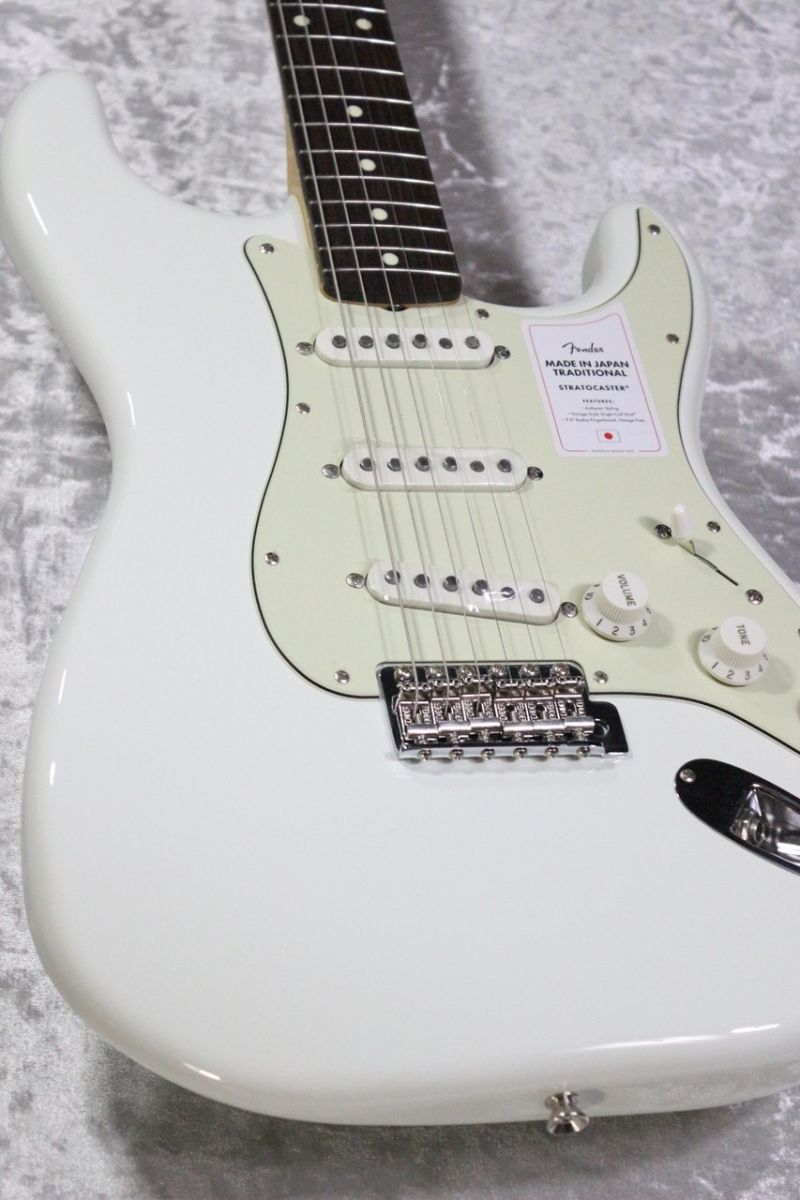 Made in Japan Traditional 60s Stratocaster Olympic White