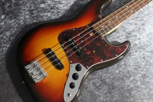 ryamada【美品】エレキベース サンバーストカラー ryamada【美品】エレキベース サンバーストカラー Fender Made