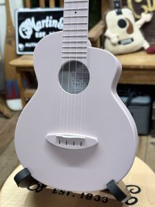 aNueNue Lyra LFG-DR(Dustry Rose) #AM24666 《グラスファイバー製ボディ》 【店頭未展示品】【即納可能】