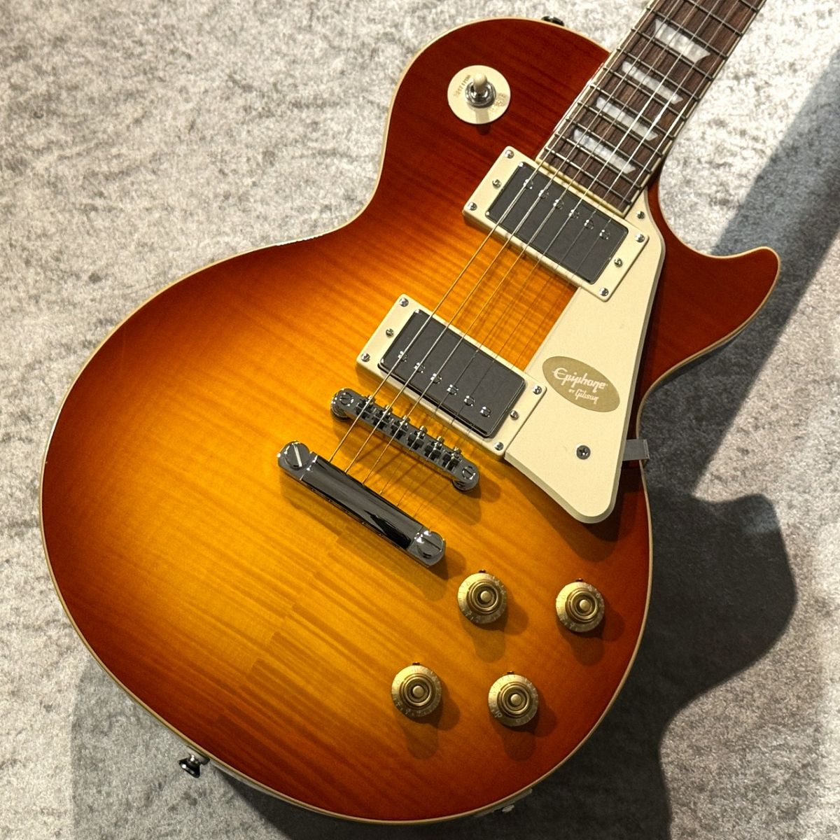 Les Paul standard 50s Figured Top ~Washed Cherry Sunburst