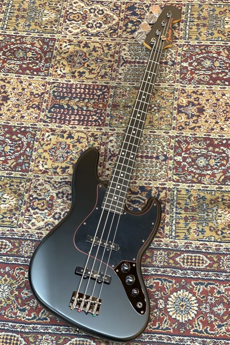 ベース Fender Made in Japan Limited Jazz Bass Fender Made in Japan Limited International Color Jazz Bass