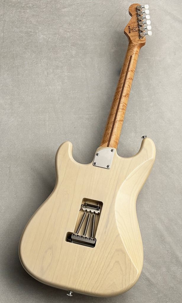 BLACK CLOUD GUITAR COSTOM MADE δ ケース付き BLACK CLOUD GUITAR COSTOM MADE δ ケース付き