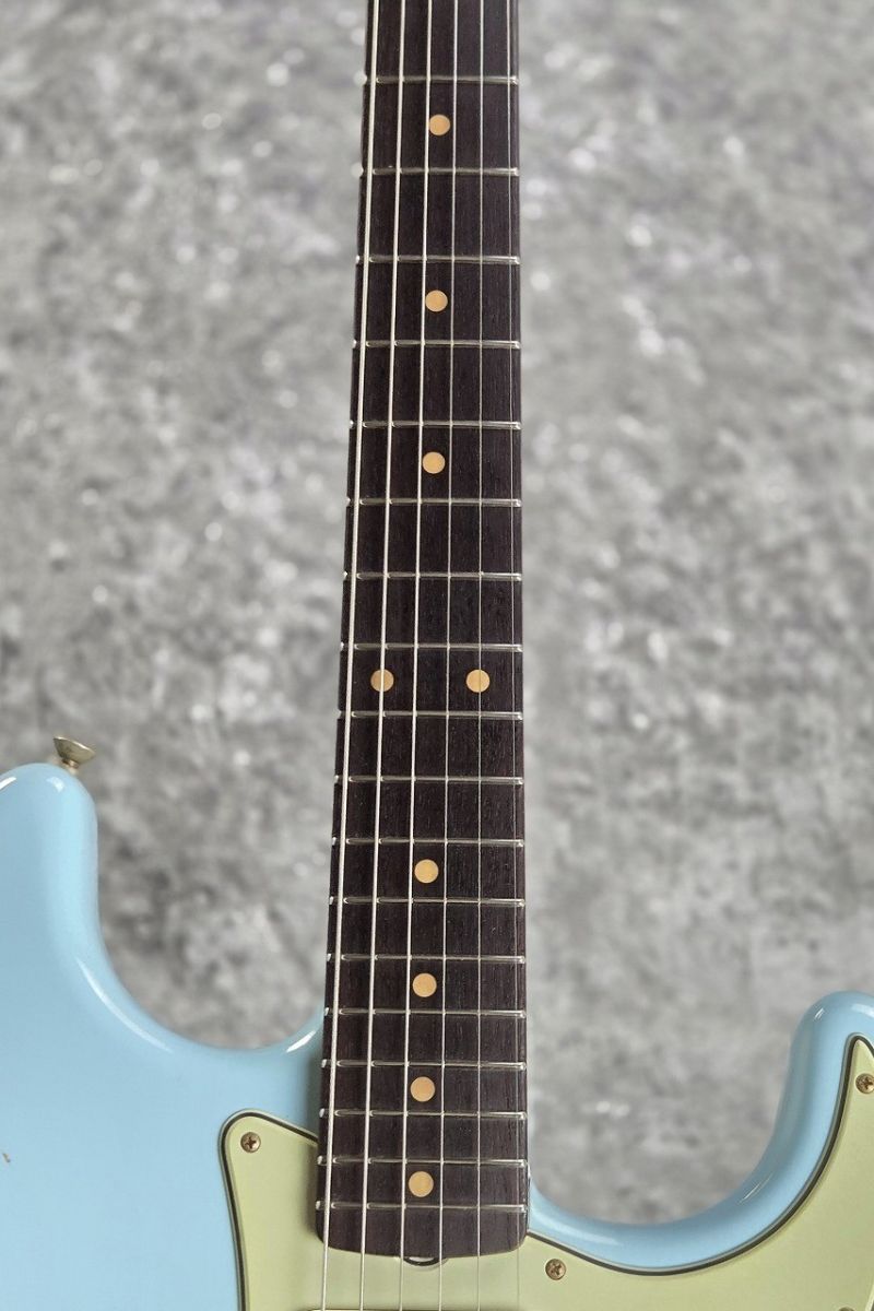 早い者勝ち！　Fender Mexico ストラト　ダフネブルー Fender Custom Shop 1960 Stratocaster Relic Daphne Blue 2009