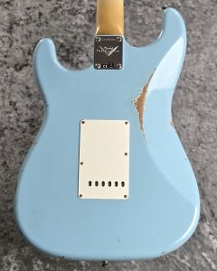 【希少！ダフネブルー】FENDER ストラトキャスター　1994年　ヴィンテージ s-l400.jpg