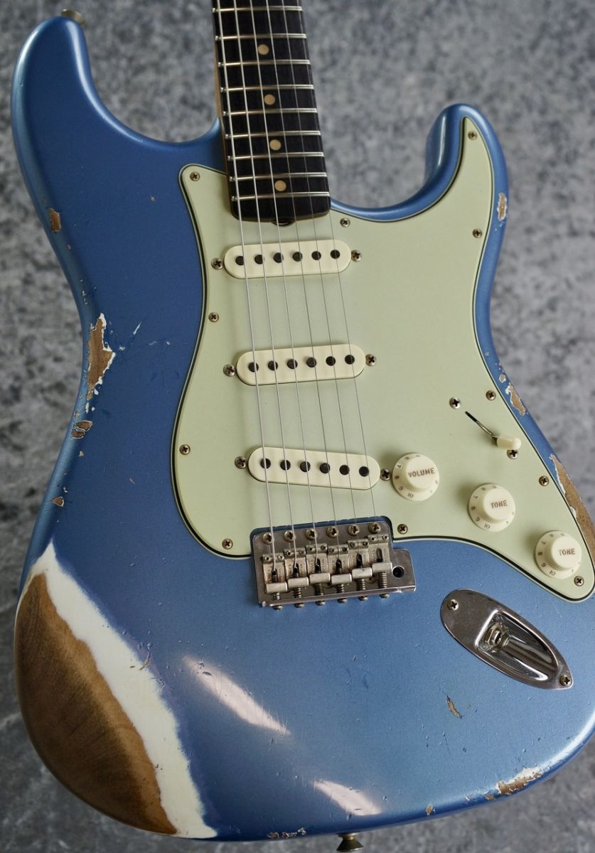 1960 Stratocaster Heavy Relic Aged Lake Placid Blue/Olympic White
