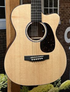 ナチュラル / 木目 系、スプルースのアコースティックギター検索