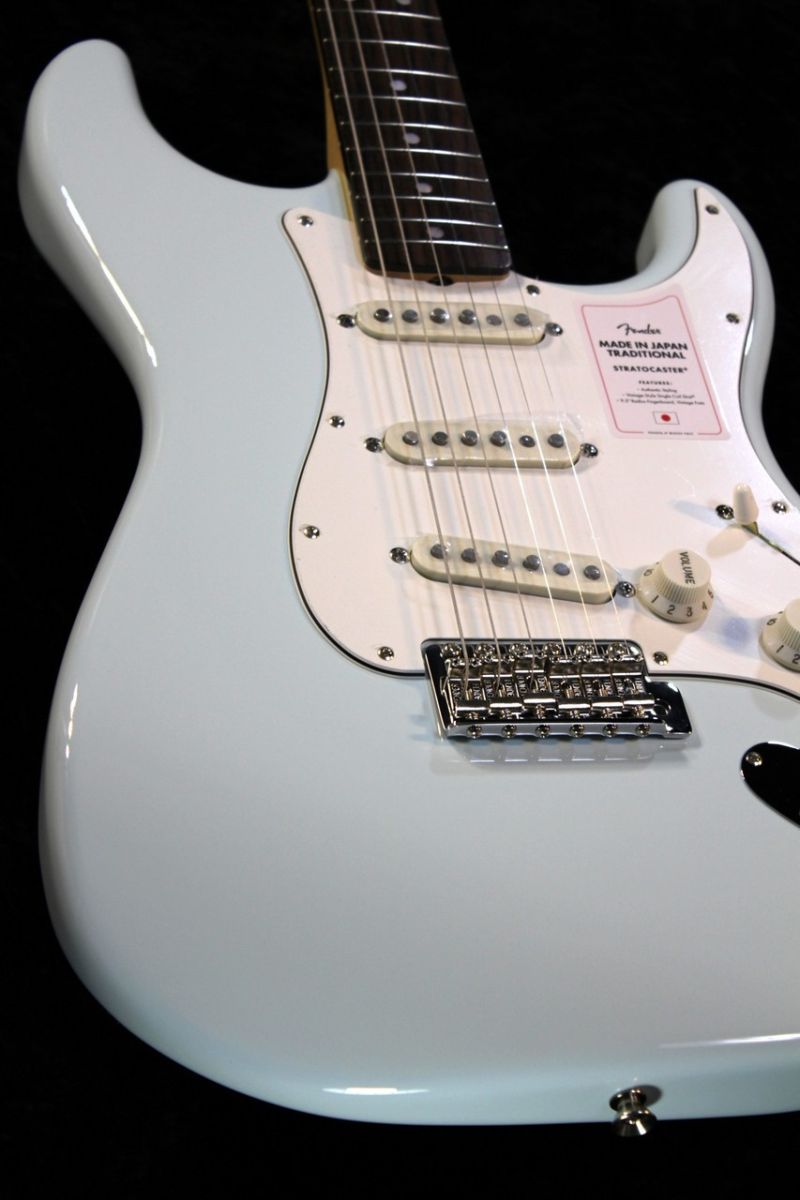 【出品7/19（土）まで！】FenderJapan Stratocaster s-l1200.jpg