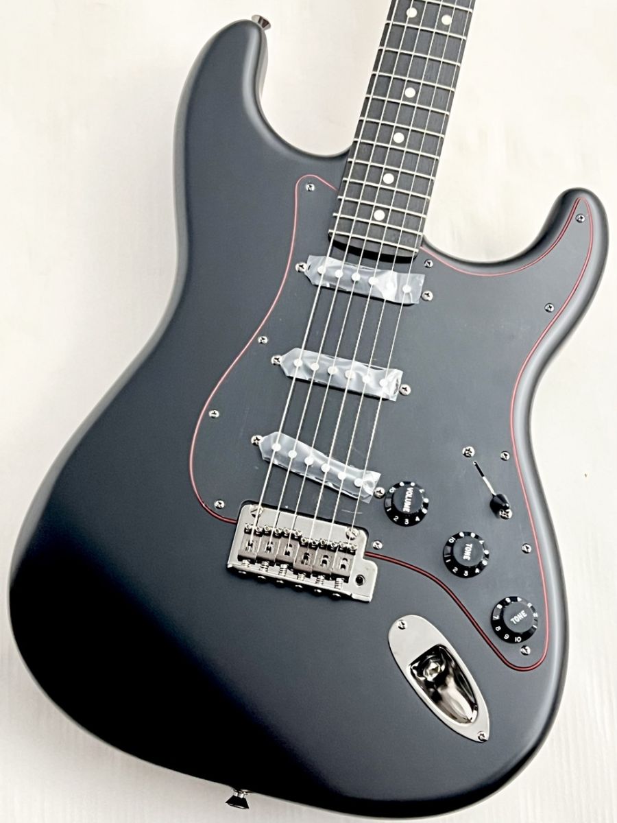 Made in Japan Limited Hybrid II Stratocaster -Noir