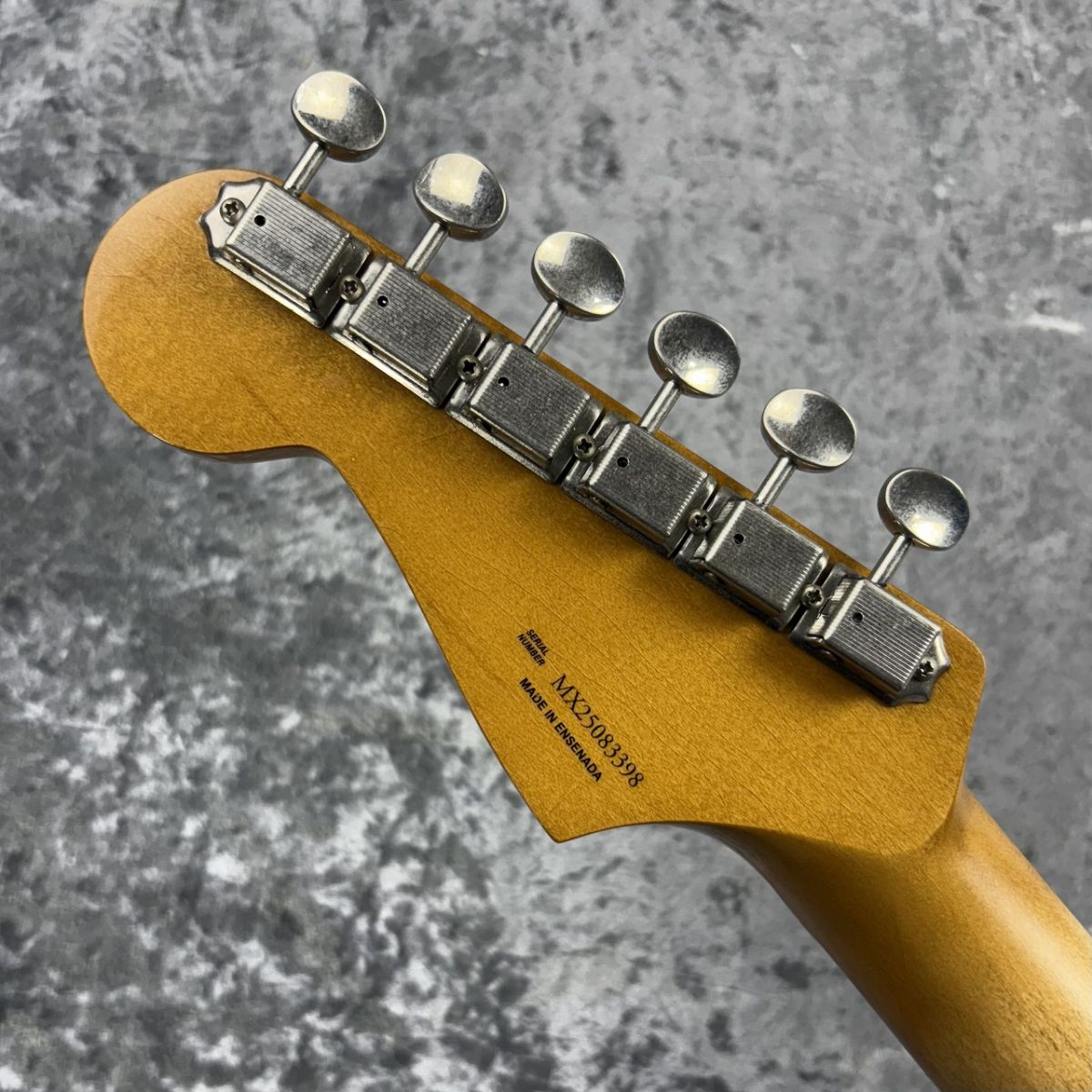 Limited Edition Vintera II Road Worn '60s Stratocaster -Black