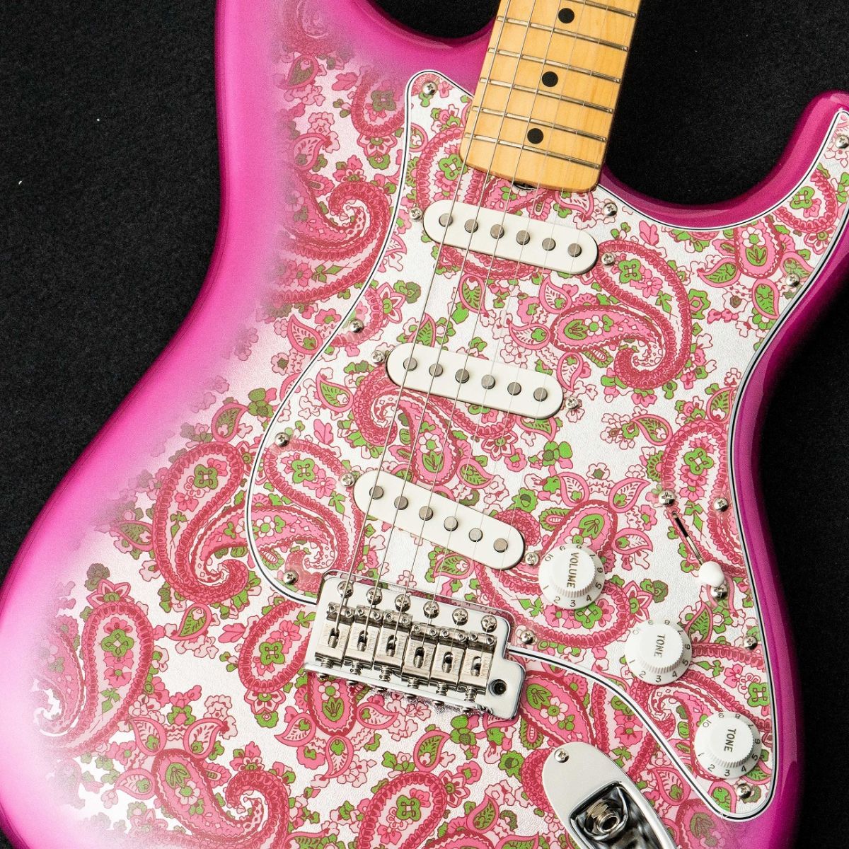 Made in Japan Limited Stratocaster Pink Paisley | 【クロサワ