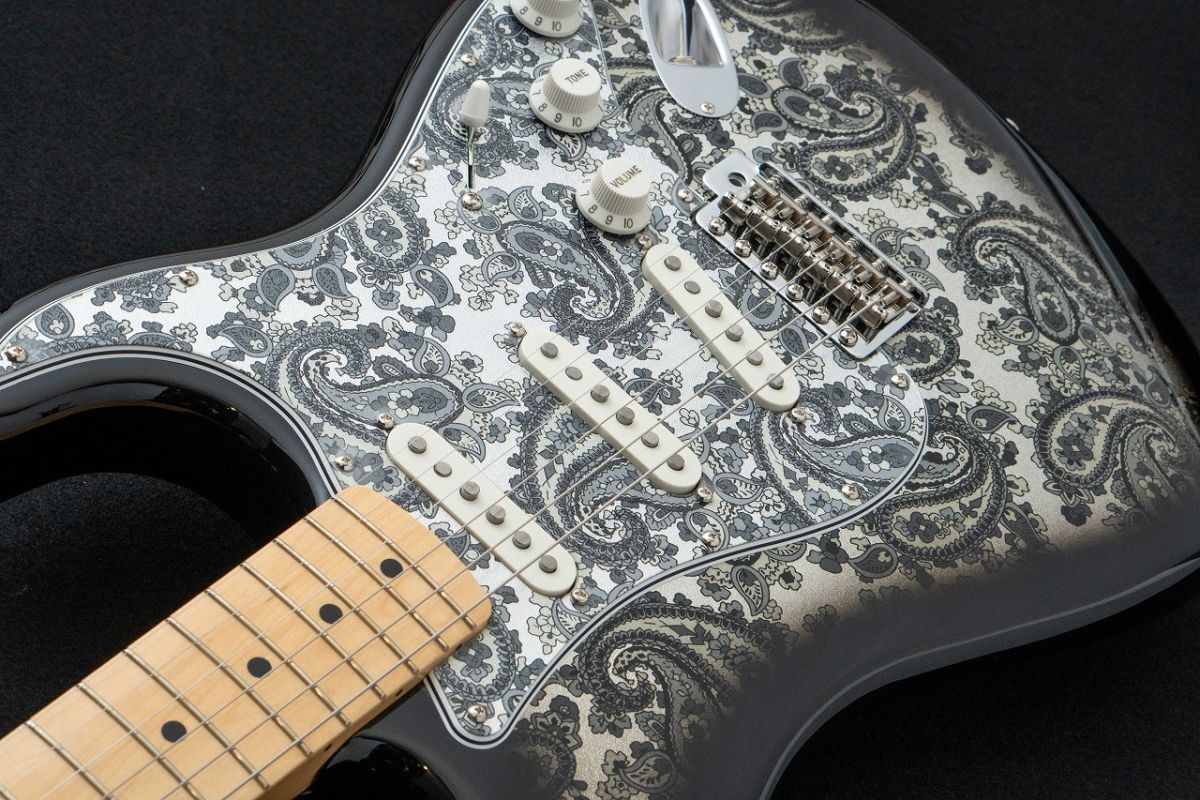 Made in Japan Limited Stratocaster Black Paisley