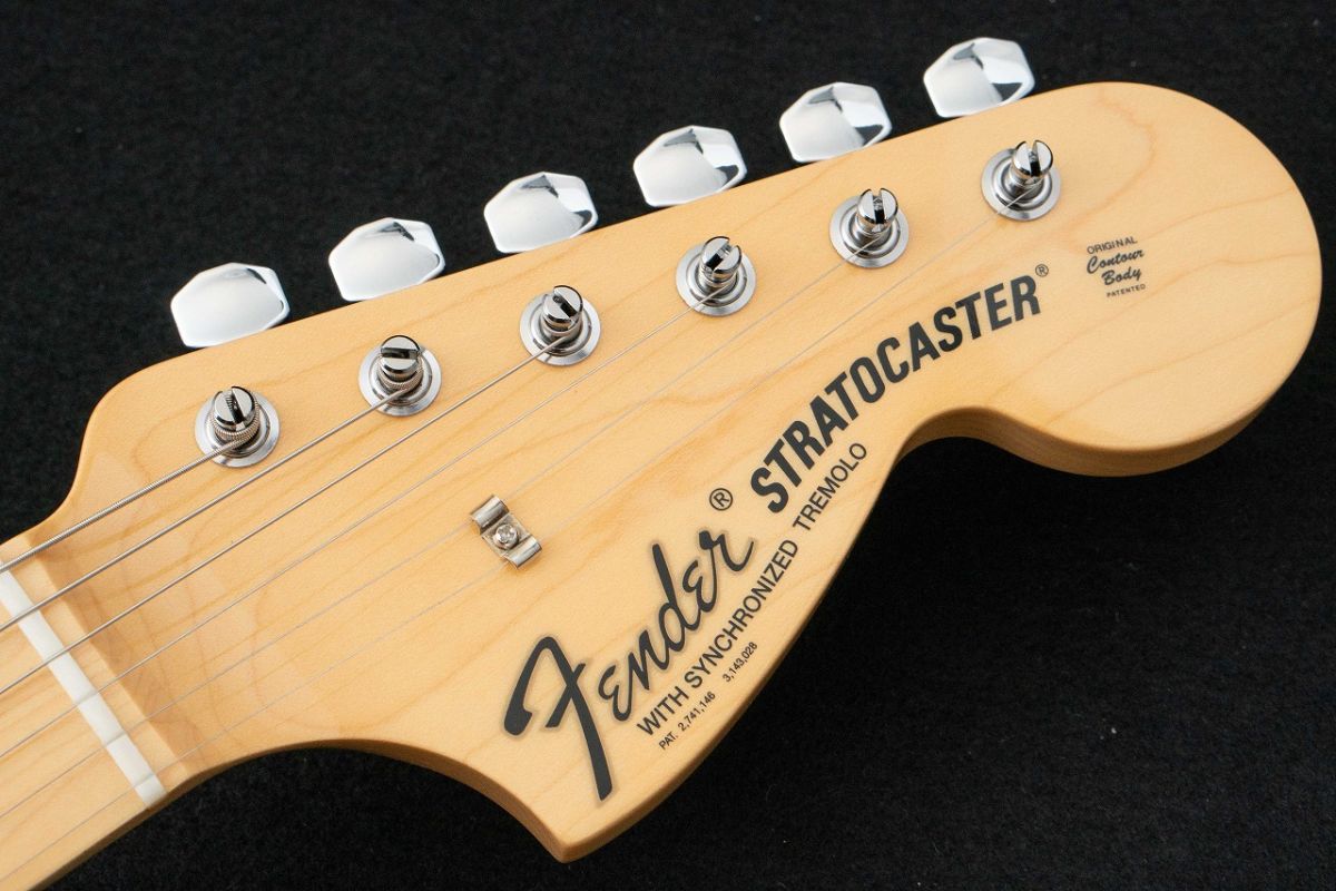 レアな商品！東京限定六本木バージョン＆銀座有楽町バージョン2個セット Made in Japan Limited Stratocaster Pink Paisley | 【クロサワ