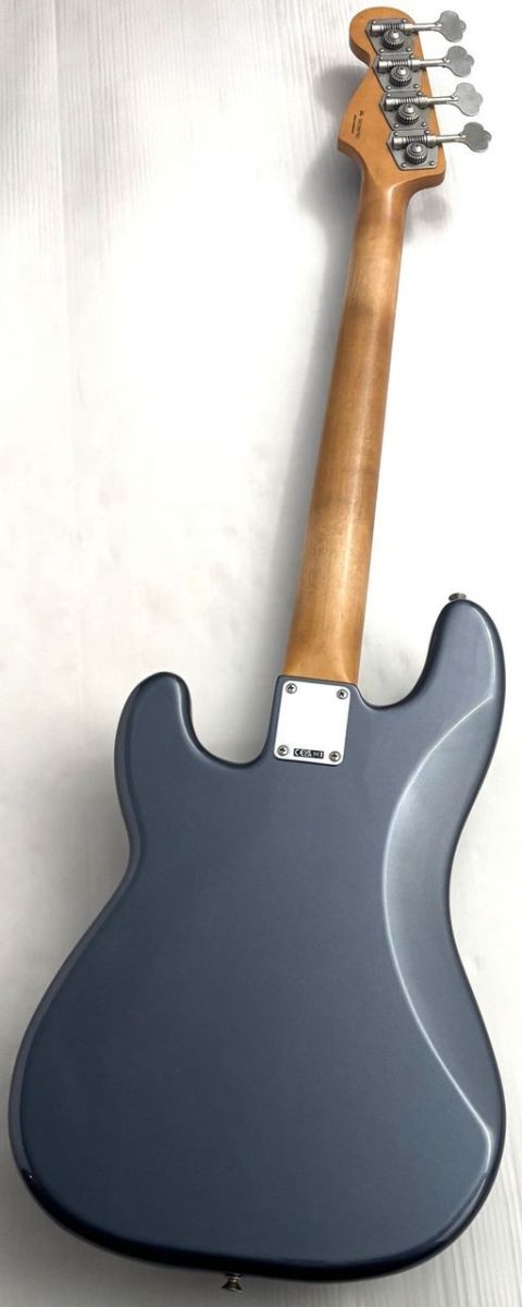 Limited Edition Vintera II Road Worn '60s Precision Bass