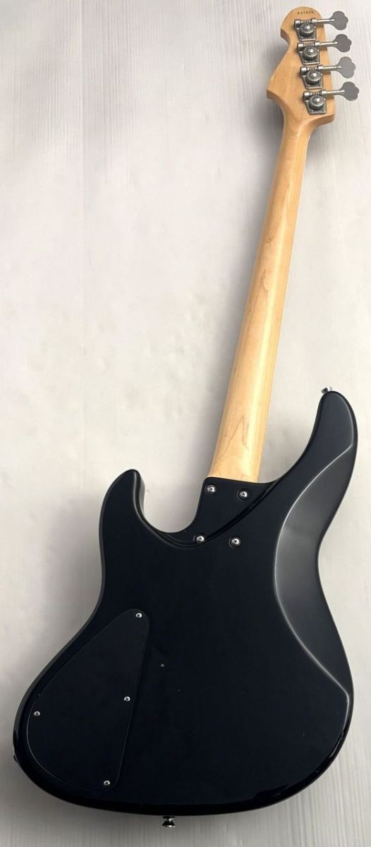 Beta4 CUSTOM -BLK- | 【クロサワ楽器店オンラインショップ】いい楽器