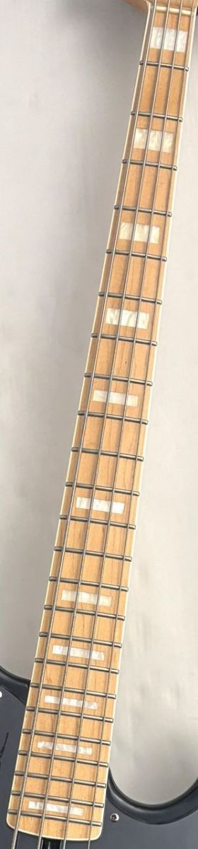 Beta4 CUSTOM -BLK- | 【クロサワ楽器店オンラインショップ】いい楽器