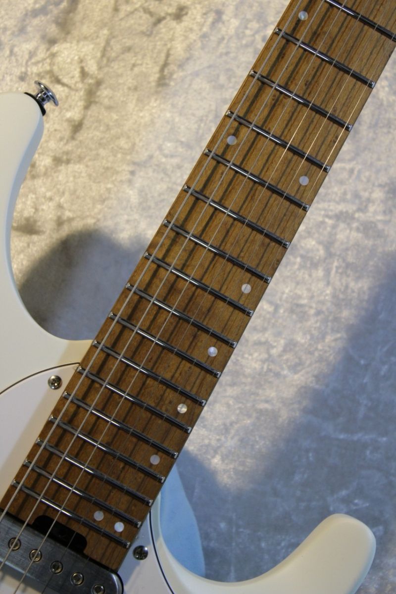 Q Standard Series ICHI10 Vintage White Matte Ichika Nito