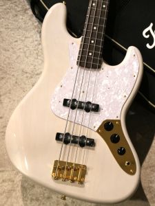 白 系、4弦のベース検索結果一覧 | 【クロサワ楽器店オンライン