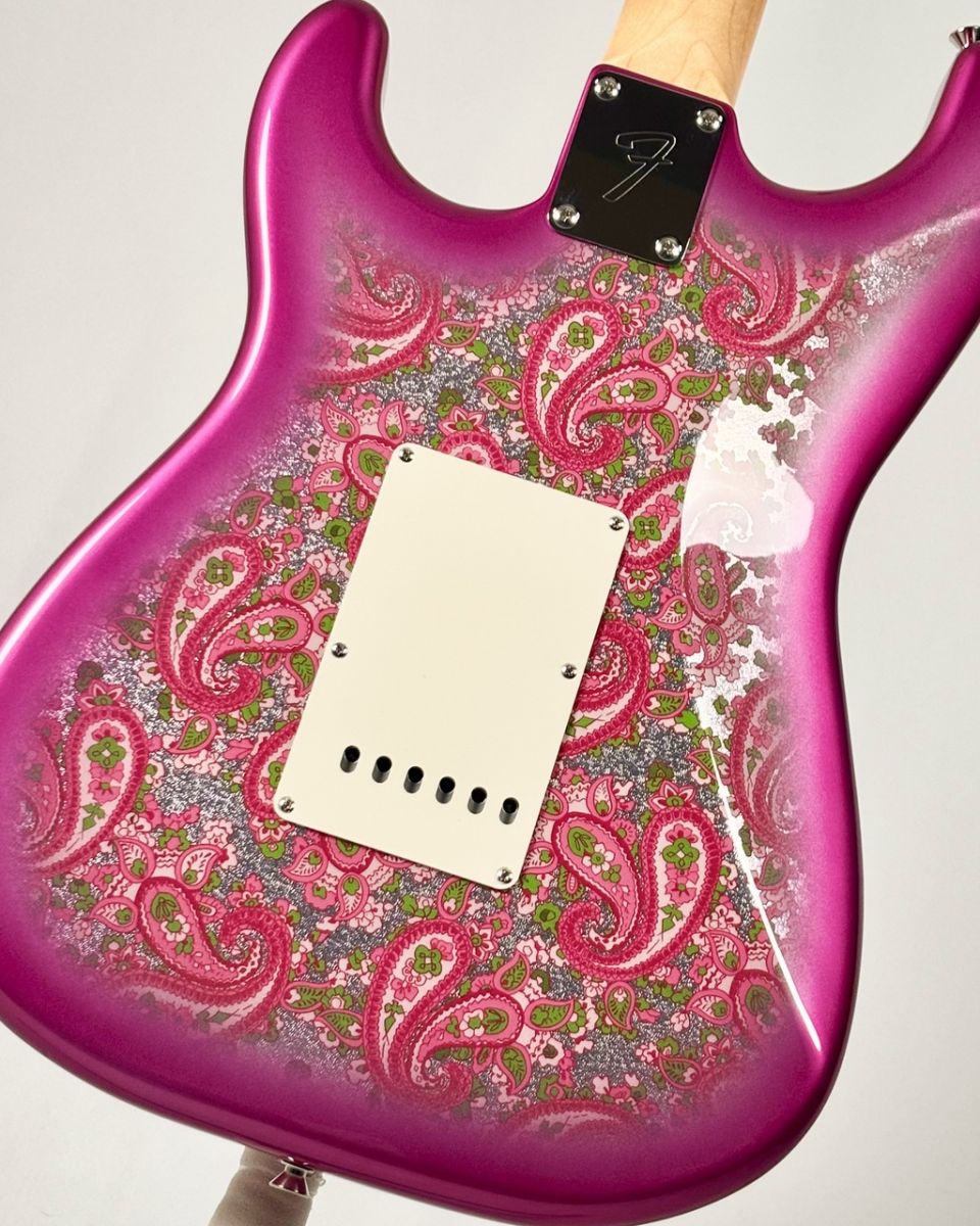 Made in Japan Limited Stratocaster -Pink Paisley- | 【クロサワ楽器