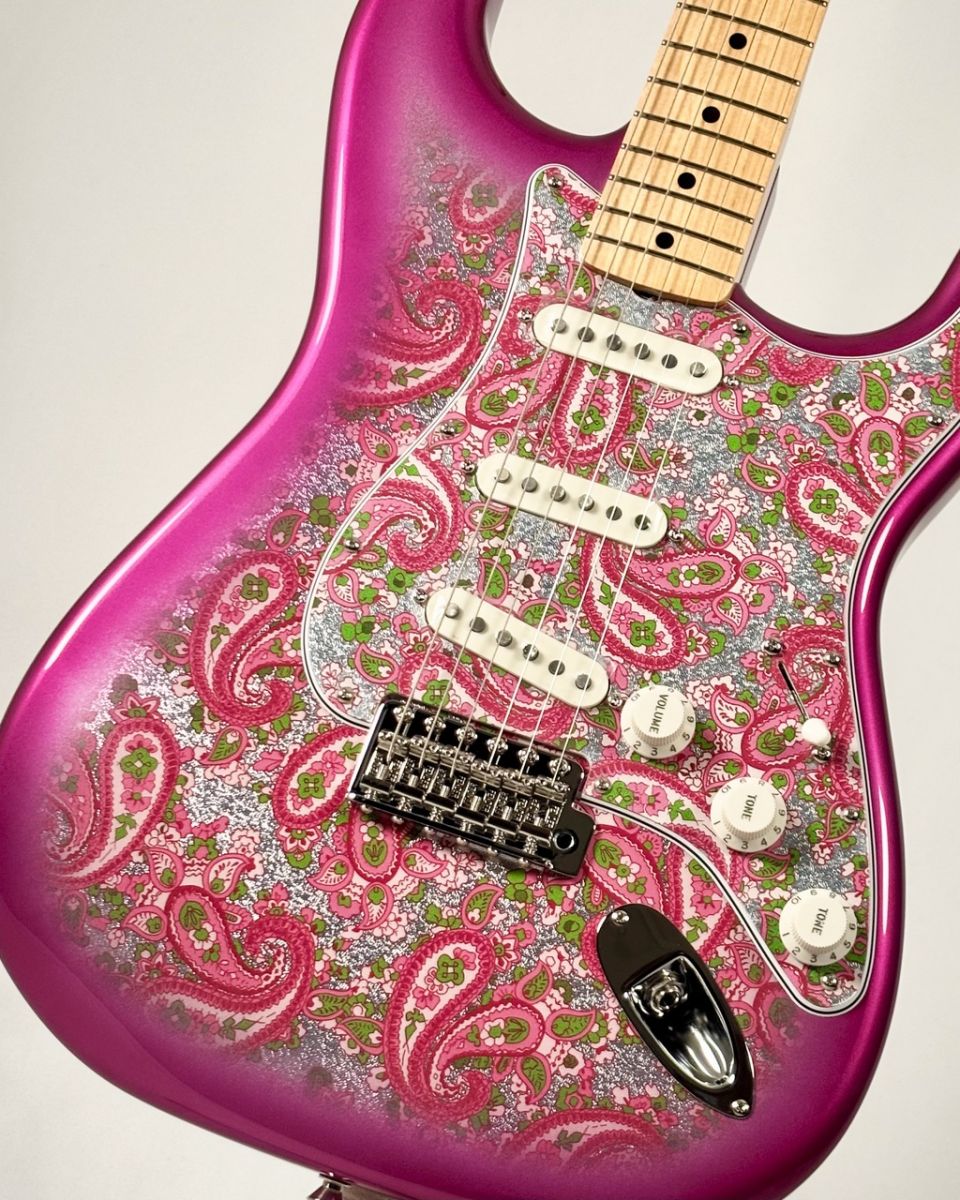 Made in Japan Limited Stratocaster -Pink Paisley- | 【クロサワ楽器