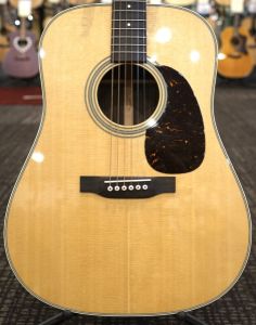 Martin、ドレッドノート タイプのアコースティックギター検索
