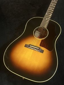 Gibson J-45 アコースティックギター ハードケース付き Gibson J-45 アコースティックギター用ハードケース難あり品