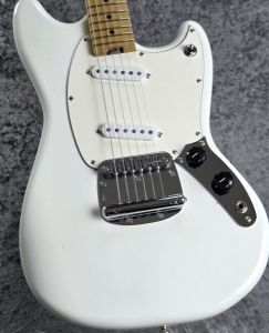 エレクトリックギター、ムスタング タイプのエレキギター検索