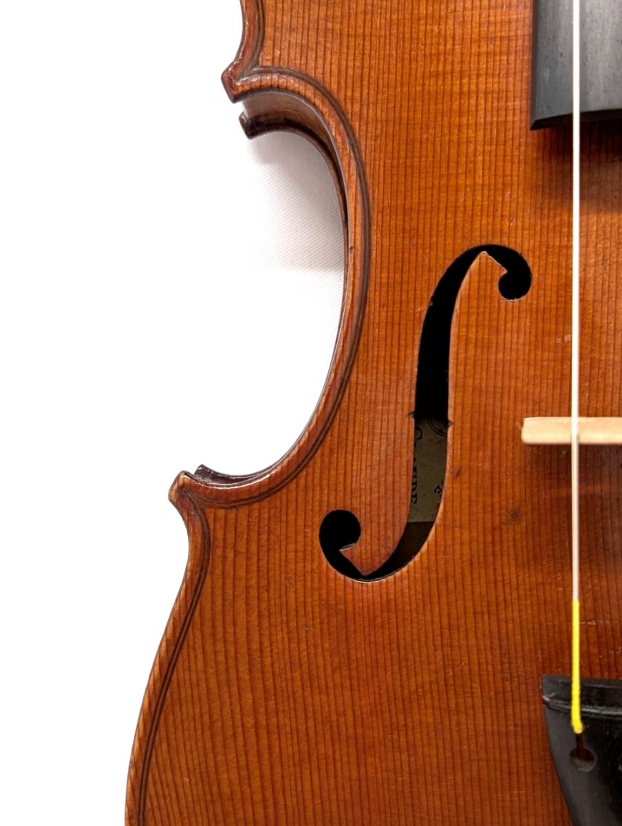 Nicolas Claude (ニコラ・クロード) | 【クロサワ楽器店オンライン