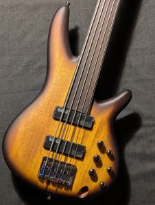 Vee エレキベース サンバースト 61CW-27iAoL.jpg_BO30,255,255,