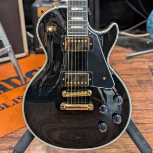 epiphone les paul studio セットネック Epiphone Featuring Alnico Classic PRO Humbuckers and New