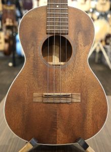 Martin 【中古美品】 2K Tenor UKE 2021年製 【まろやかで心地よい音色】【状態良好】