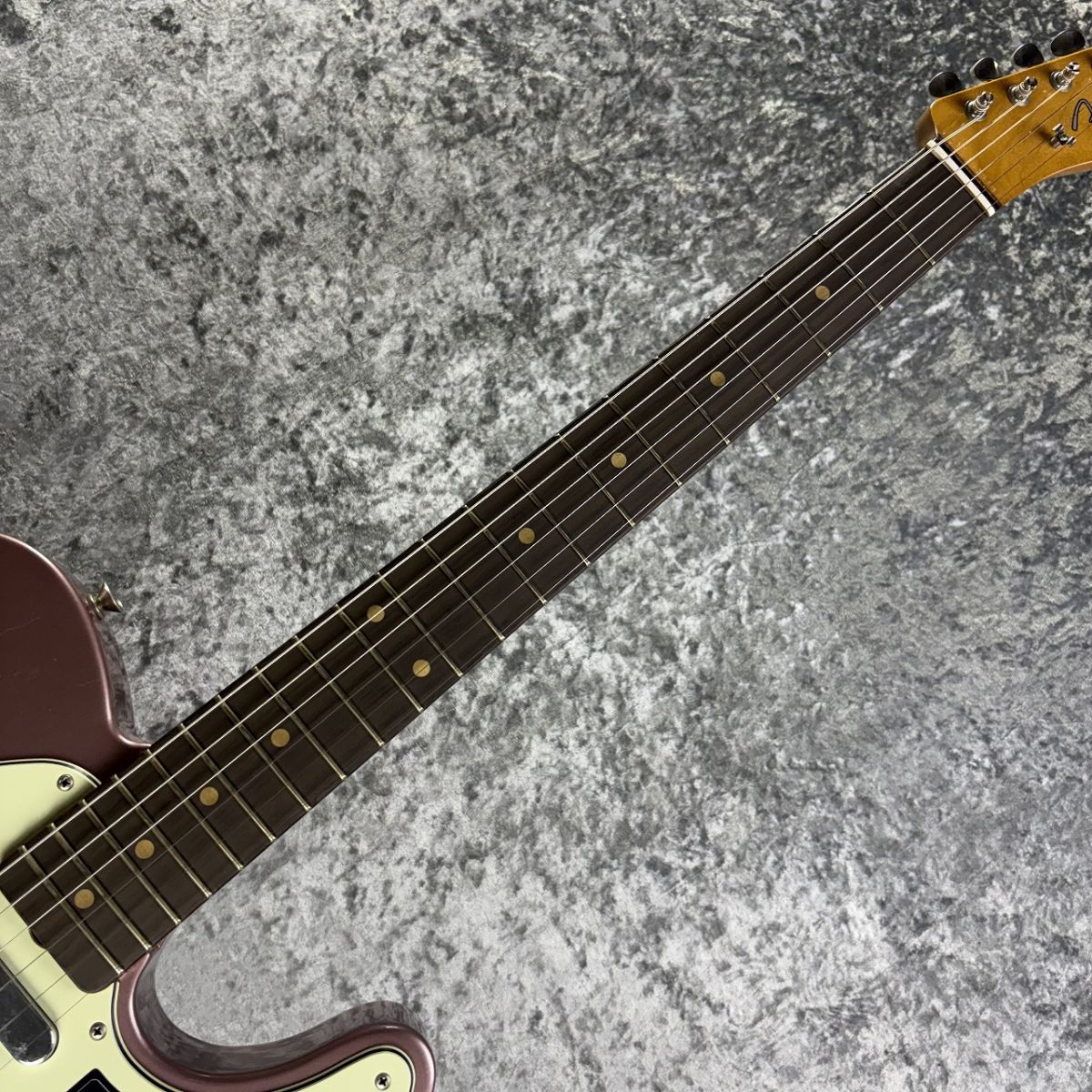 Limited Edition Vintera II Road Worn '60s Telecaster -Burgundy