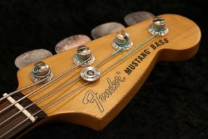 Vintage Mustang ムスタング ベース ギグバッグ付属 Vintage Mustang ムスタング ベース ギグバッグ付属 Vintage Mustang