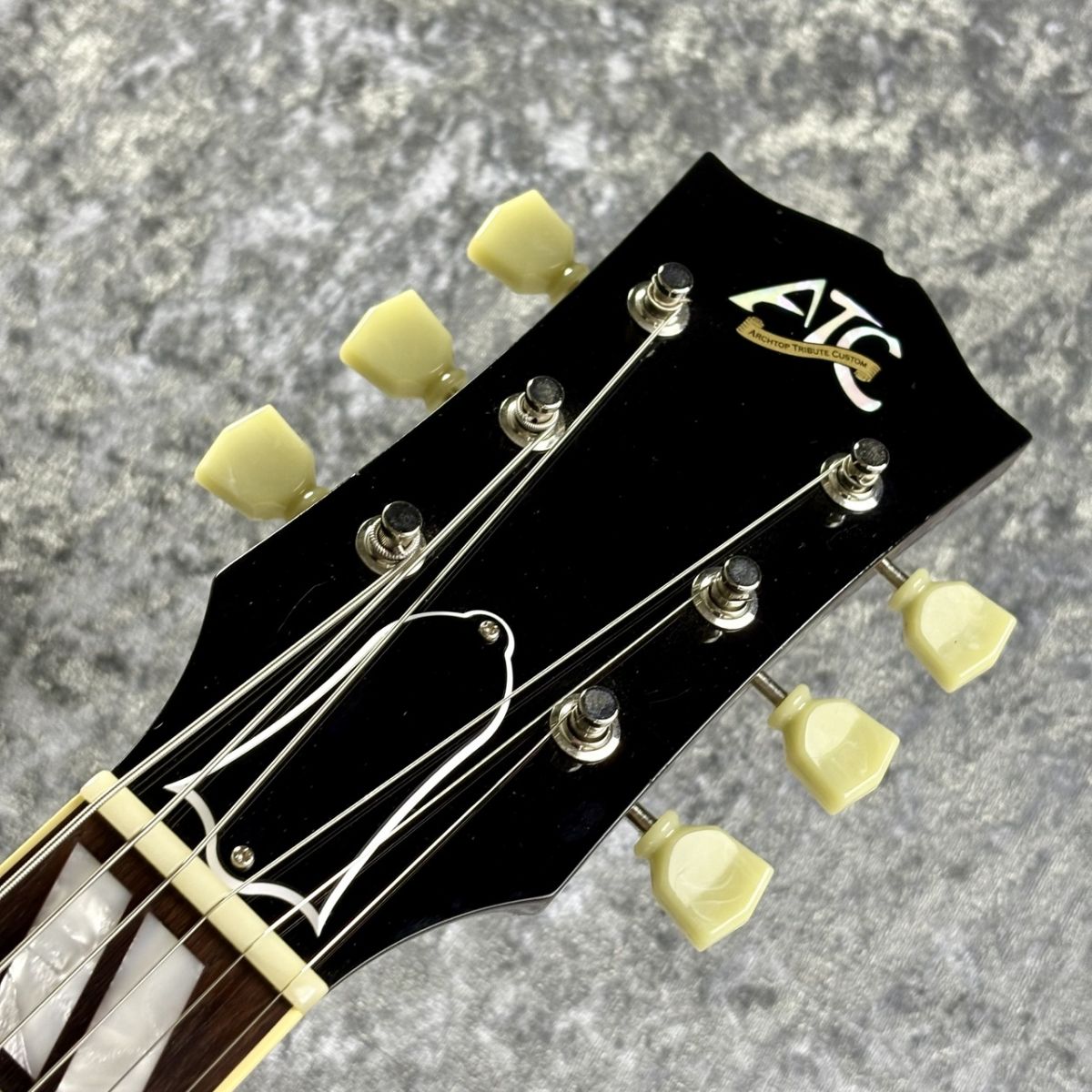 Archtop Tribute ATC175 フルアコ アーチトップギター Archtop Tribute ATC175（新品）【楽器検索デジマート】