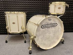 NOBLE & COOLEY 【試奏動画】 CD Maple 3Pcs Drum Kit w/Gold Parts～Antique White Gloss～ 【当店オーダー品】