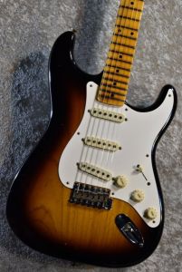 Fender Custom Shop、サンバースト 系のエレキギター検索結果