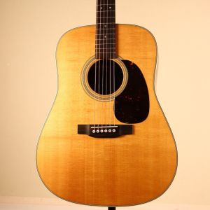 Martin、ドレッドノート タイプのアコースティックギター検索
