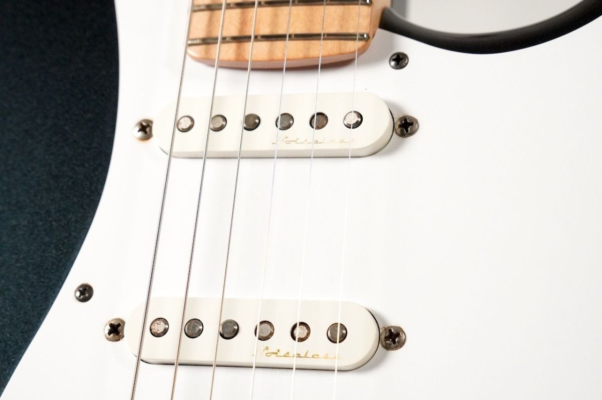 Eric Clapton Signature Stratocaster -Mercedes Blue- | 【クロサワ