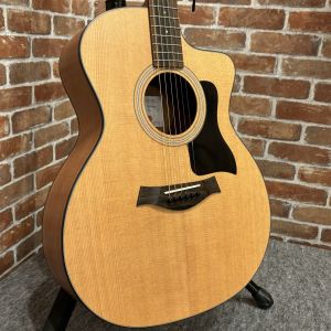 Taylor、ドレッドノート タイプのアコースティックギター検索