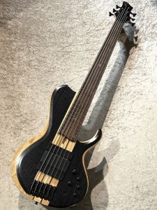 VANTAGE 960BA/WA 6弦ベース　スルーネック　アクティブ　ケース付 VANTAGE 960BA/WA 6弦ベース スルーネック アクティブ ケース付