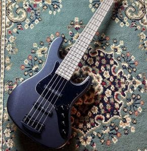 黒 系、22フレットのベース検索結果一覧 | 【クロサワ楽器店