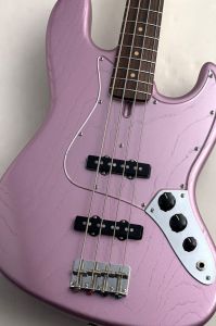 Freedom Bass 4弦 Freedomの新作4弦が2本とも素晴らしすぎ。音を聴いて欲しい