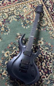 flavor フレーバー　エレキギター　変形　黒 flavor エレキギター フレーバー flavor フレーバー エレキ