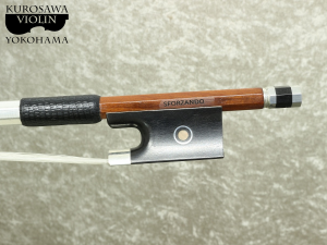 ね*こ様 5弦　エレキバイオリン　SFORZANDO 角弓付き　極美品 5弦 エレキバイオリン SFORZANDO 角弓付き 極美品 弦楽器トップ