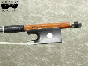 ね*こ様 5弦　エレキバイオリン　SFORZANDO 角弓付き　極美品 5弦 エレキバイオリン SFORZANDO 角弓付き 極美品 弦楽器トップ
