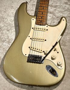 ストラトタイプギター ヴィンテージ仕上げ ストラトタイプギター ヴィンテージ仕上げ Amazon | Vertice