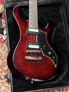 エレキギター レッド ダブルコイル Tokai Set neck LSシリーズ エレキギターLS-301 CS新品在庫状況