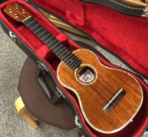 Leilani Concert Ohta-San Signature With P.U 【中古品】【コンサート】