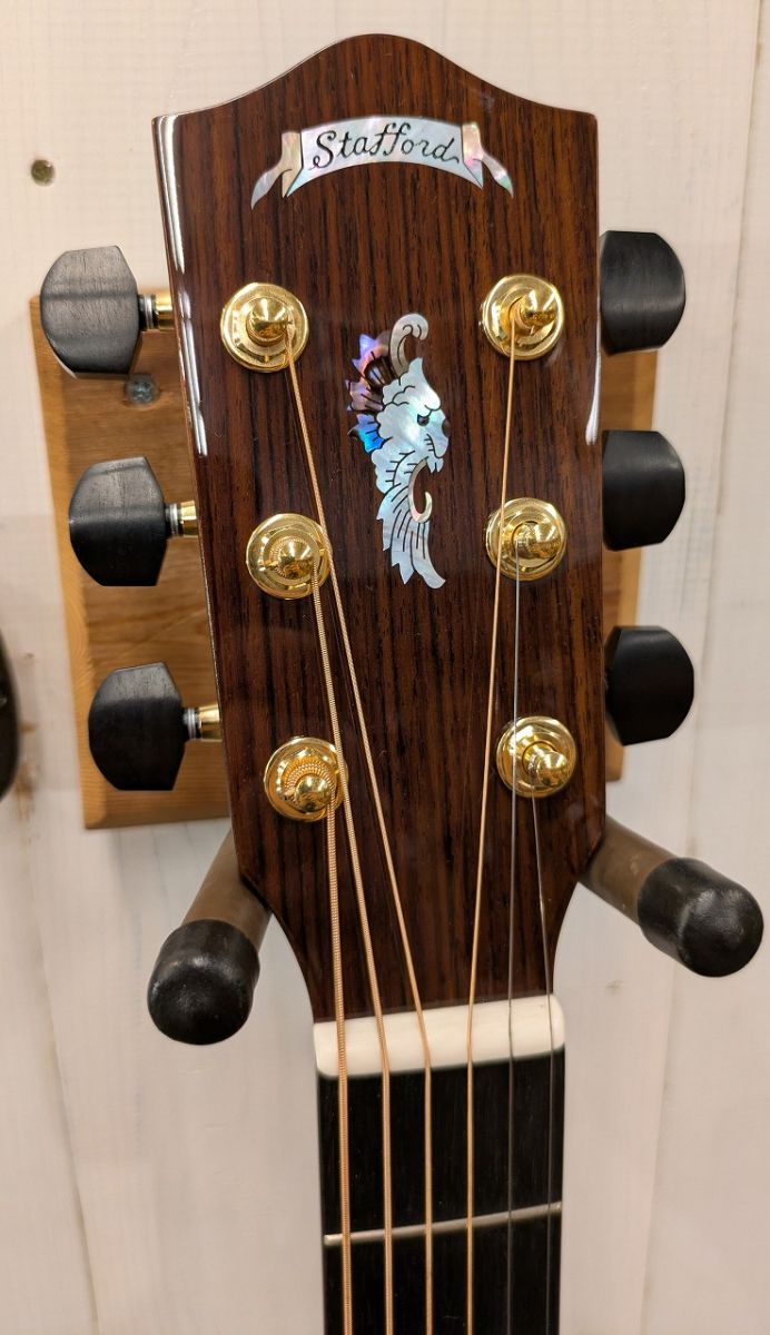 Stafford SAD-2000 エレアコギター上位モデルHC付 クロサワ楽器 Stafford SAD-2000 エレアコギター上位モデルHC付 クロサワ楽器