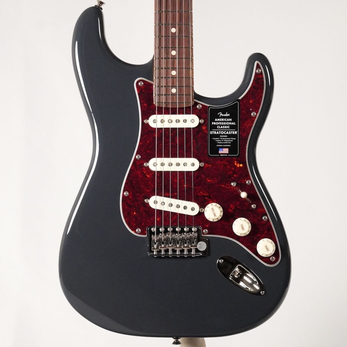 American Professional Classic Stratocaster -Faded Black